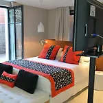 Отель Pont Levis Boutique - 50m Cite Remparts