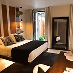 Pont Levis Boutique - 50m Cite Remparts Отель 4*
