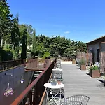 Pont Levis Boutique - 50m Cite Remparts Отель 4*