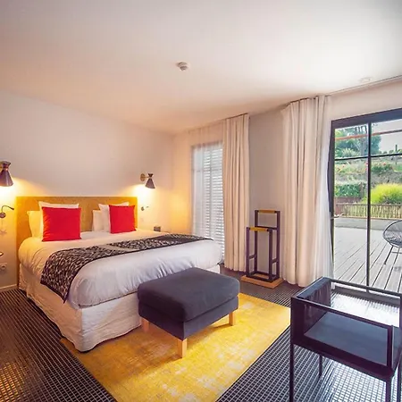 Hotel Pont Levis - Franck Putelat 4*
