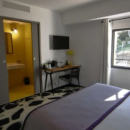 Pont Levis - Franck Putelat Hotel
