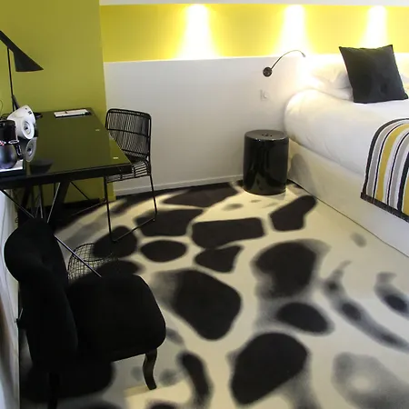 Pont Levis Boutique - 50m Cite Remparts Hotel 4*