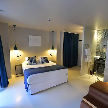 Hotel Pont Levis - Franck Putelat 4*
