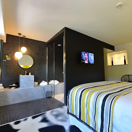 Hotel Pont Levis Boutique - 50m Cité Remparts 4*