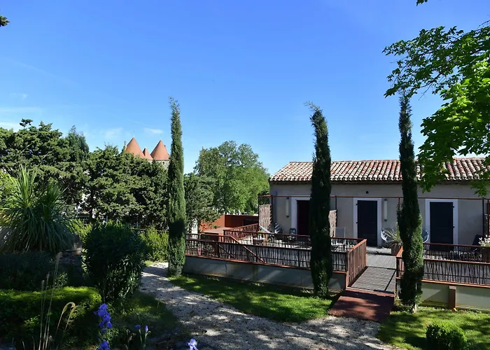 Hotel Pont Levis - Franck Putelat 4*